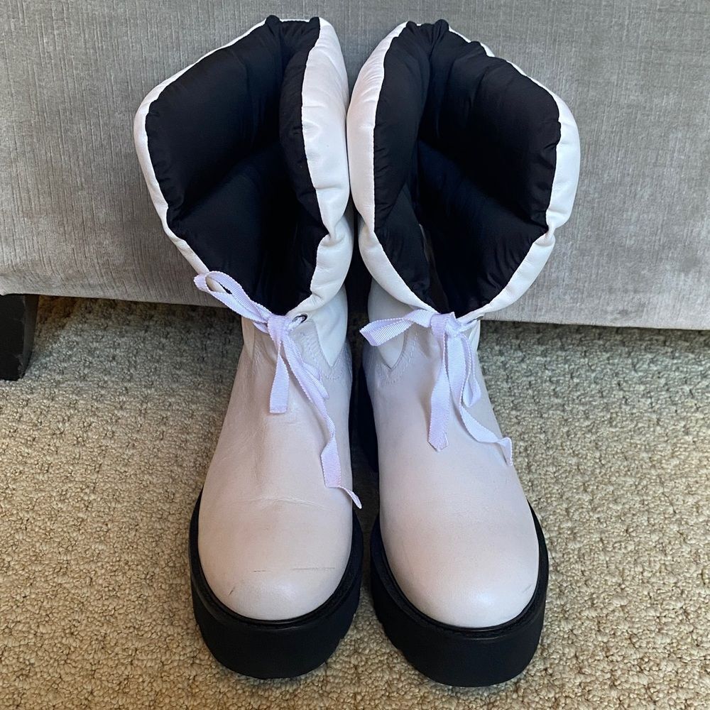 Stuart Weitzman White and Black Winter Boots